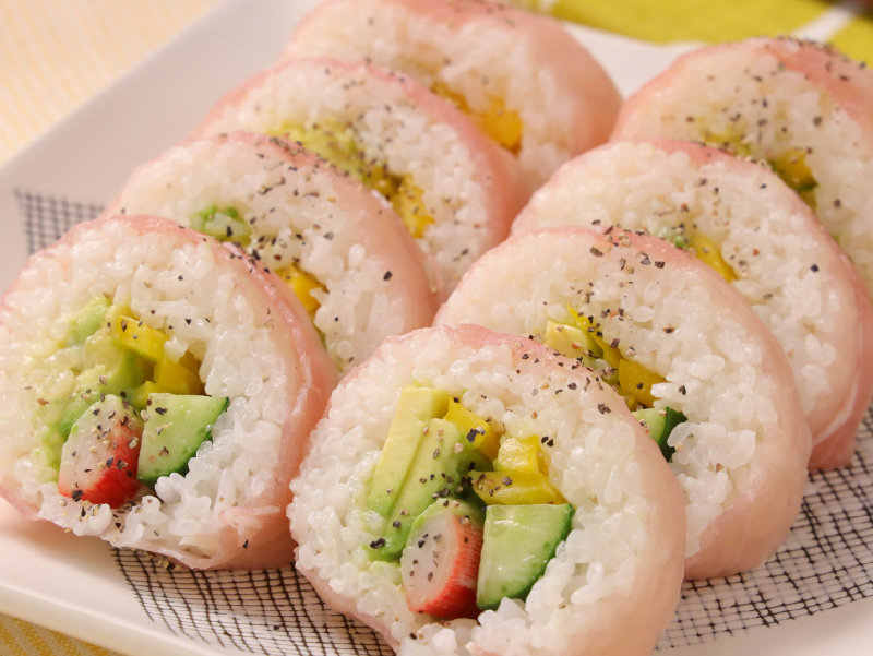 イメージ画像 アボカドと彩り野菜の生ハム巻き寿司