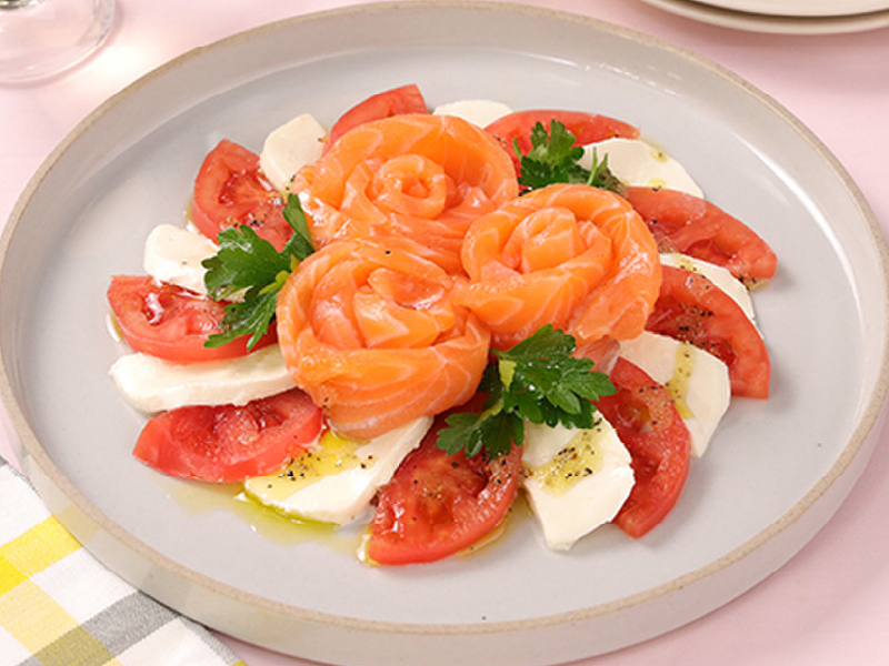 イメージ画像:お花のサーモンカプレーゼ